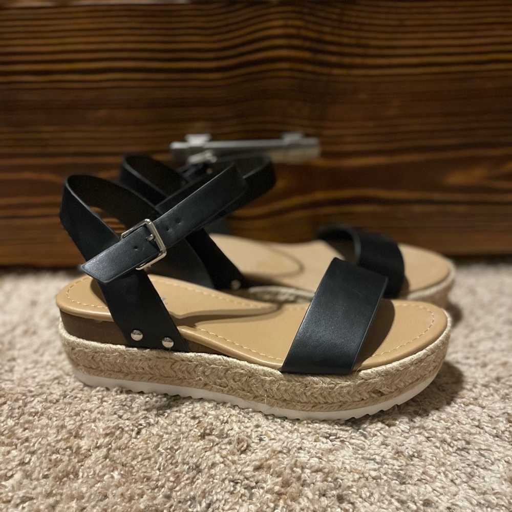 Black Sandals